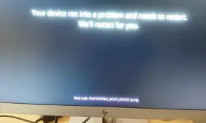 Komunikat błędu: INACCESSIBLE_BOOT_DEVICE. Urządzenie nie może uruchomić systemu, potrzebny restart.