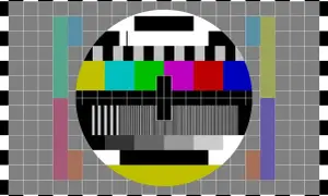 Testowy obrazek telewizyjny. Brak sygnału telewizji naziemnej dzisiaj, więc oglądamy tylko kolory i paski.