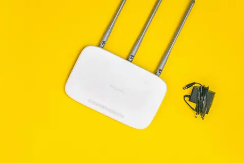 Jak podłączyć antenę zewnętrzną do routera TP-Link i poprawić sygnał