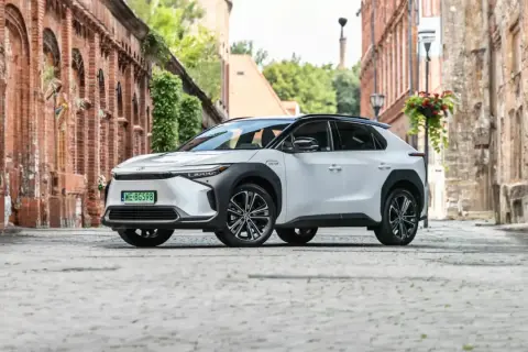 Jaki samochód elektryczny ma największy zasięg? Oto najlepsze modele