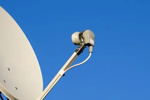 Gdzie zamontować antenę satelitarną, aby uniknąć problemów z sygnałem?