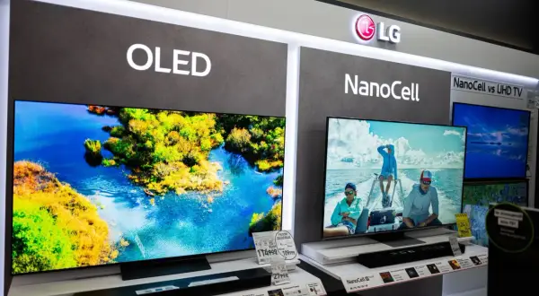 Porównanie technologii LG: OLED z idealną czernią i NanoCell z żywymi kolorami. Wybór między IPS a OLED.