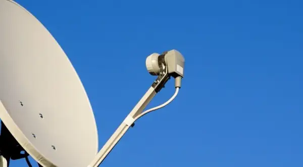 Gdzie zamontować antenę satelitarną, aby uniknąć problemów z sygnałem?