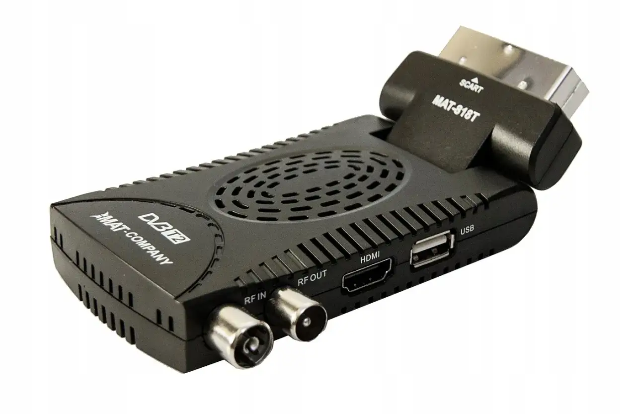 Czarny dekoder MAT-COMPANY DVB-T2 z SCART i HDMI. Idealny, jeśli zastanawiasz się, jaki dekoder do telewizji naziemnej wybrać.
