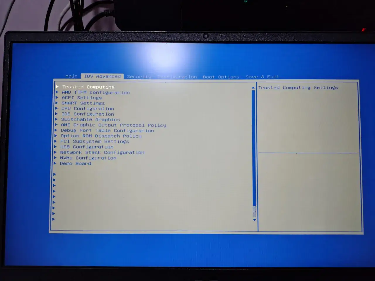 Ekran startowy BIOS HP z opcjami konfiguracji, w tym 