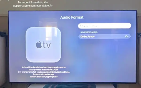 Ustawienia Apple TV: format dźwięku. Wybrano Dolby Atmos, co to jest? Dźwięk przestrzenny dla lepszych wrażeń.